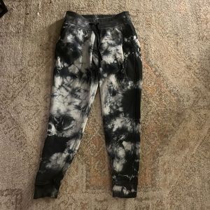 Lululemon tie dye joggers